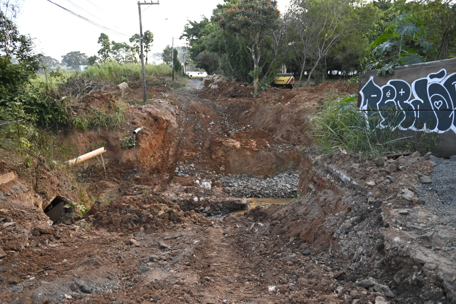 Paulella diz que é a SSP (e não Estado) que vai reconstruir a ponte da rua Marco Grigol (início segunda)