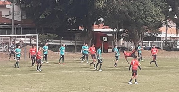 E.C.R.M. vence Real Sport e mantém liderança. Perninha abandona a Copa Barão