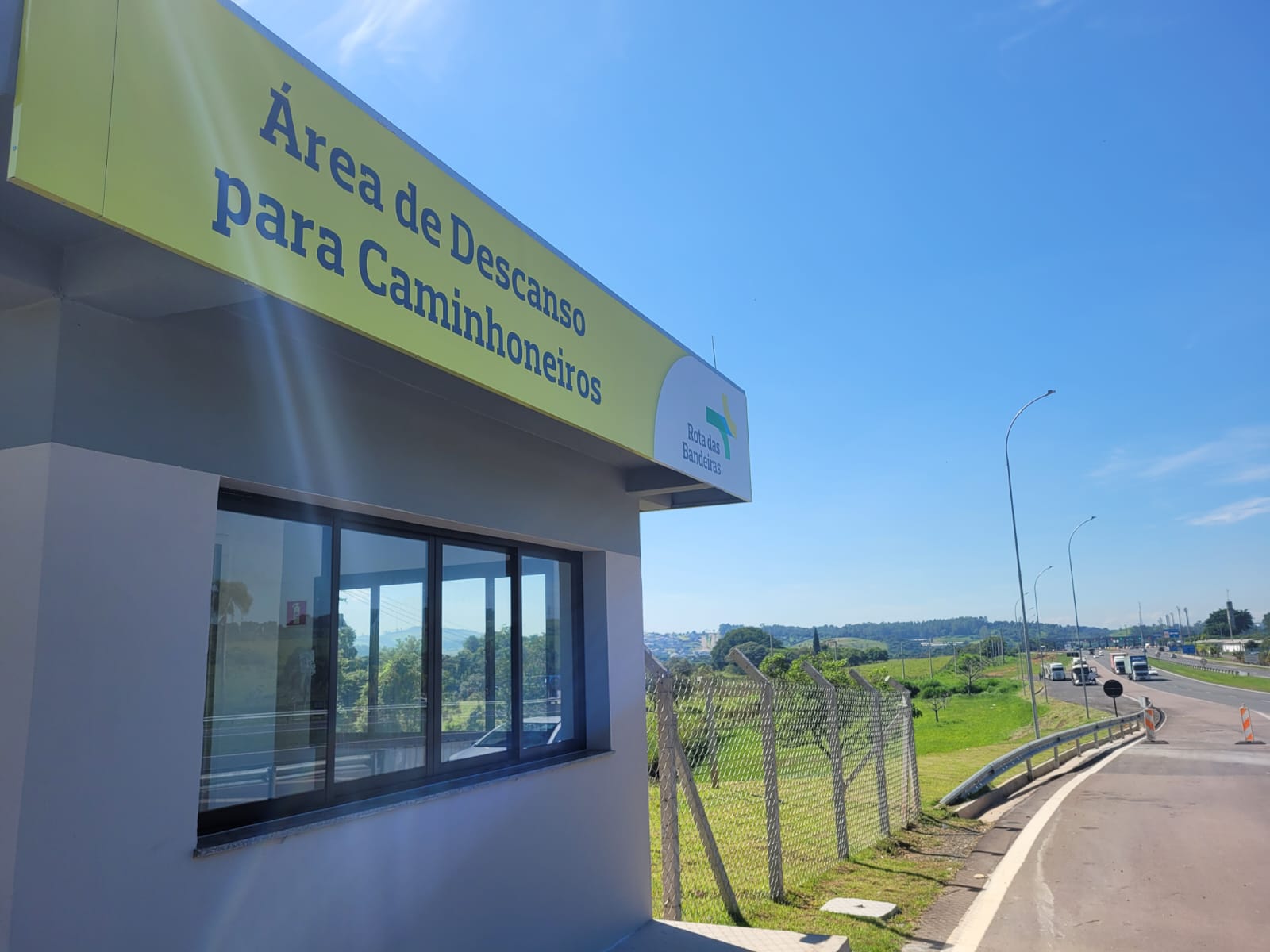 Rota e ARTESP entregam nova Área de descanso vigiada na D. Pedro I em Itatiba, com toda a infra